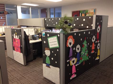 Merry Christmas, Charlie Brown! Cubicle decorating #office #peanuts # ...
