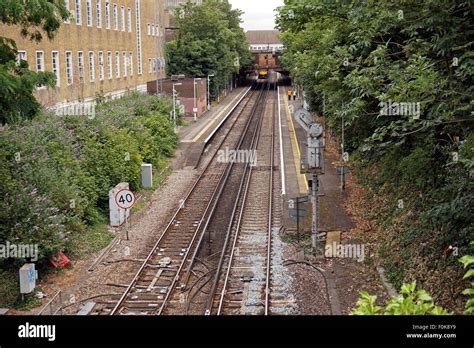 Sutton railway station hi-res stock photography and images - Alamy