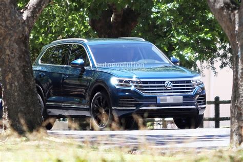 2019 Volkswagen Touareg Revealed in Full by Latest Spy Photos - autoevolution