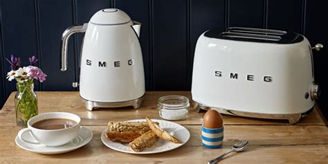 Smeg's Kettle And Toaster Sets Have A New Matt Look Tech, 60% OFF