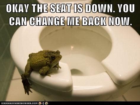 Animal Capshunz - toilet seat - Funny animal pictures with captions ...