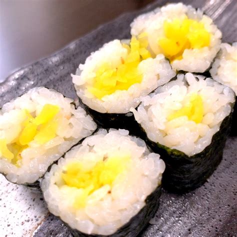 Do you like sushi?Delicious japanese hosomaki sushi~Oshinko roll~ | HealthyJapanesefood