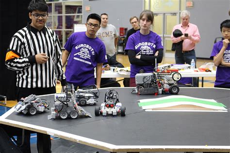 Ontario Tech hosting hundreds of students at 2022 Engineering Robotics ...