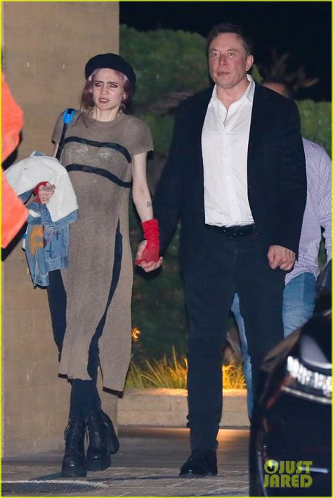 Elon Musk & Grimes Couple Up for Date Night in Malibu!: Photo 4283028 ...