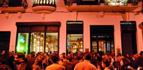 Nightlife in Porto - Bars, Clubs, Dicos and more | Local Porto