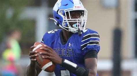 Delaware Online Athlete of the Week: Howard quarterback wins Week 3