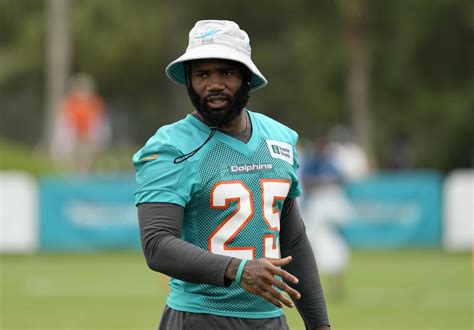 Dolphins make Xavien Howard happy with reworked contract loaded with ...