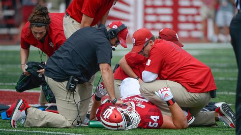 Indiana football loses left tackle Coy Cronk for year with ankle injury