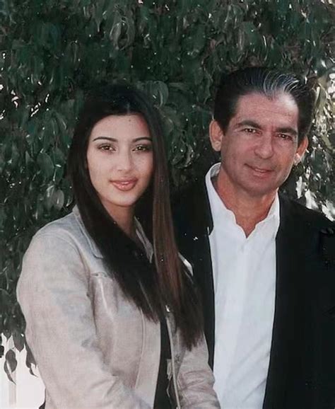 Kardashian sisters share photos of their late father on his 78th ...