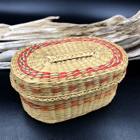 VTG Small Hand Woven Sweetgrass Basket with Lid Small Woven | Etsy