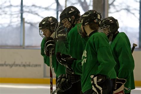 Ice-skating rinks in DC, including indoor and outdoor rinks