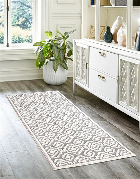 The Sofia Rugs Bed & Bath at Lowes.com