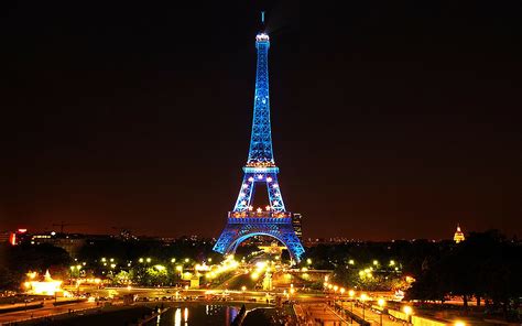 Eiffel Tower Lit Up at Night Full HD Fondo de Pantalla and Fondo de ...