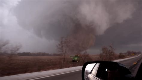 Terrifying Closeup Of Massive IA Tornado - Videos from The Weather Channel