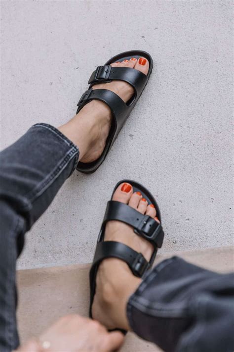 Check out how to style the plastic Birkenstock Arizona EVA sandal. Pair this trendy sandal with ...