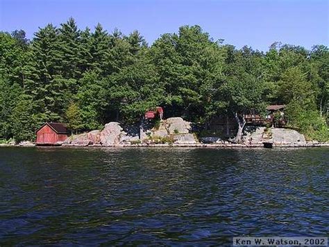 Cottages on the Rideau