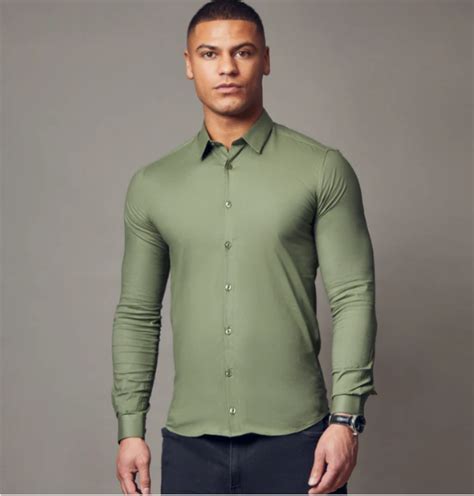 9 Best Athletic Fit Dress Shirts For Men - The Guy's List