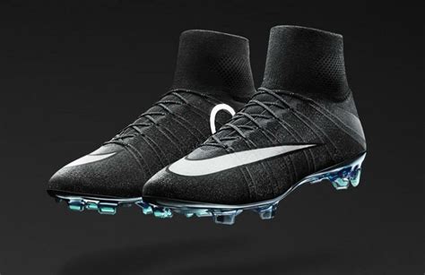 Mercurial Superfly CR7 - Ronaldo Gets New Shimmer Effect Boots - Soccer ...