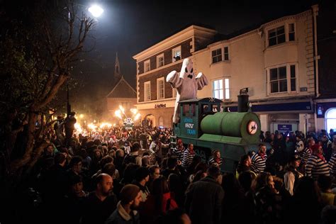 A first-timer's guide to Bonfire Night in Lewes, England - Lonely Planet