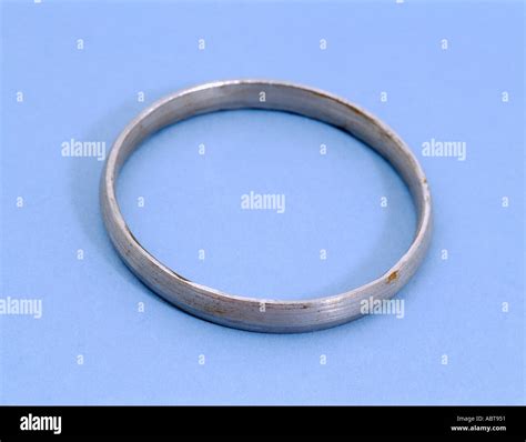 Sikh Khalsa Symbols Armband (Kara Stockfotografie - Alamy