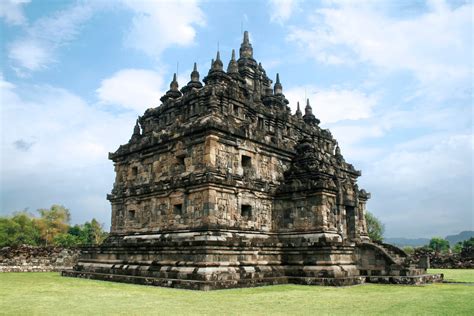 Sejarah Berdirinya Candi Mendut | Gudang Pengetahuan