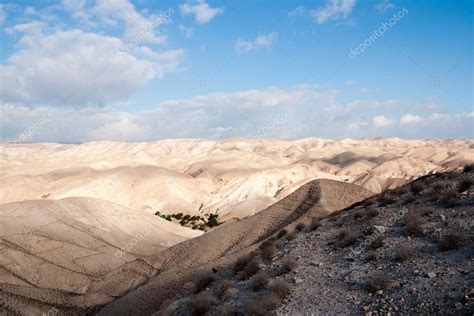 Hiking in judean desert Stock Photo by ©javax_ber 27148947