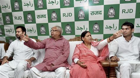 Bihar political crisis: RJD backs Lalu Prasad Yadav and family, says deputy CM Tejashwi Yadav ...