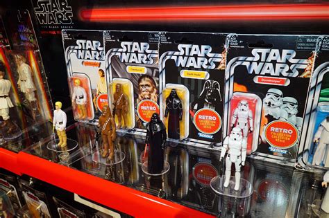 'Star Wars' Action Figures From The 1970s Have Been Re-Released