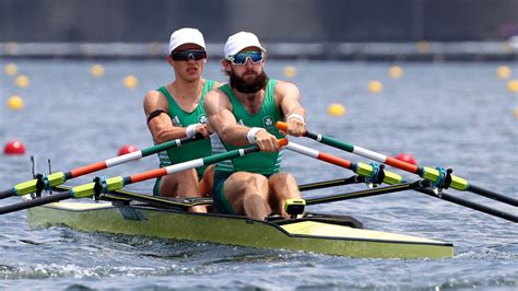 Rowing-Ireland win lightweight men's double sculls gold | Reuters