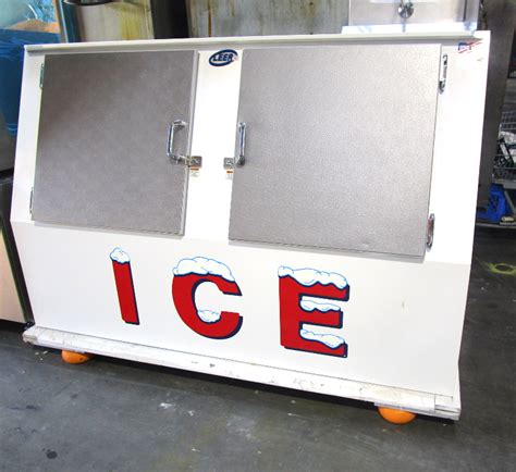 LEER L462LASE INDOOR OUTDOOR ICE MERCHANDISER BAGGED ICE FREEZER | Vision Equipment