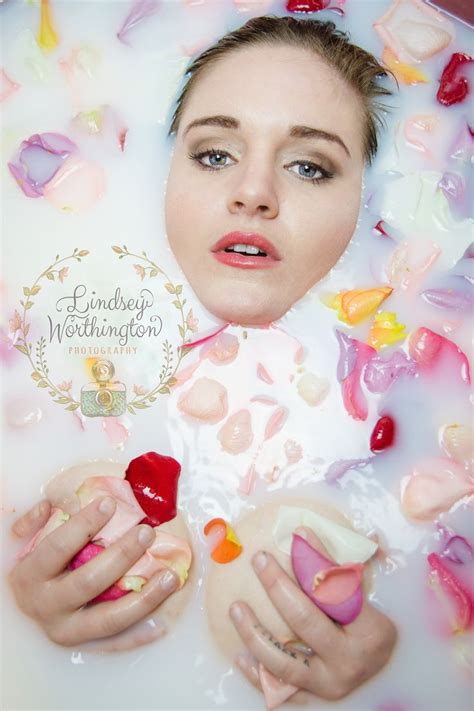 Floral Milk bath shoot, Seduire Boudoir, Lindsey Worthington ...