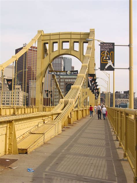 Roberto Clemente Bridge, Pittsburgh, USA Pittsburgh Bridges, Pittsburgh ...