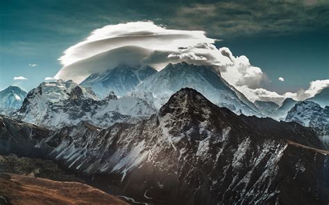 THE GREAT INDIAN CONTINENT: THE HIMALAYAN MOUNTAINS