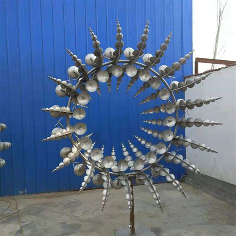Modern Metal Sculpture Art Stainless Steel Wind Kinetic Spinner Sculpture/Perpetual Motion ...