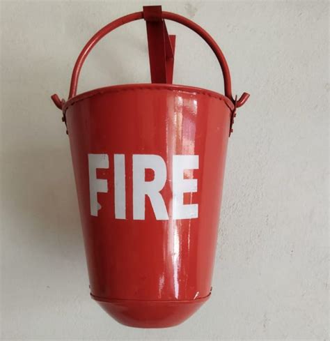 Iso Fire Bucket Mild Steel Sand Bucket, Capacity: 10Ltr at Rs 190 in Mumbai