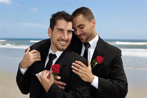 Married Same-Sex Couples Are Happier | Live Science