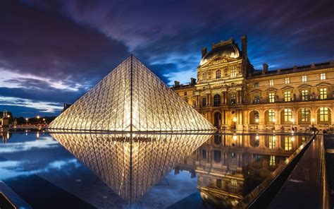 Fonds d'écran France, Paris, Musée du Louvre, l'architecture, pyramide, la nuit, l'eau, les ...