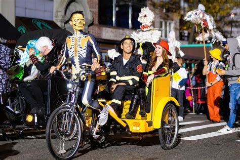 Halloween costume, decoration spending to soar amid shortages | Crain's ...