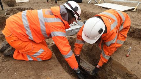 Remains of explorer Matthew Flinders found under London train station during HS2 dig, ending 200 ...