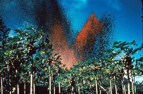 Kilauea Eruption 1960 | Here's our #TBT of a massive lava fo… | Flickr