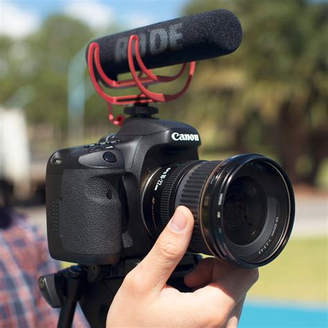 Rode VideoMic GO Lightweight On-Camera Microphone - VMGO: Amazon.ca ...