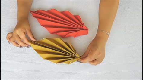 NAPKIN FOLDING | Pretty FALL LEAVES | Easy Paper Napkin Folding - YouTube