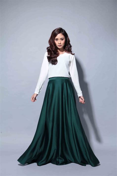 Buy Flare Satin Skirt - 4 Sizes (Emerald Green) | eRomman