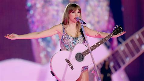 Taylor Swift returns to the stage with epic three-hour, 44-song show as she launches Eras Tour ...