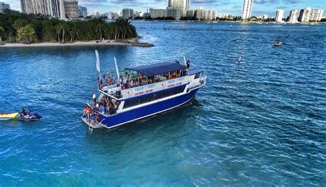 Miami Evening Sightseeing Cruise - See Biscayne Bay, Downtown Miami and More!