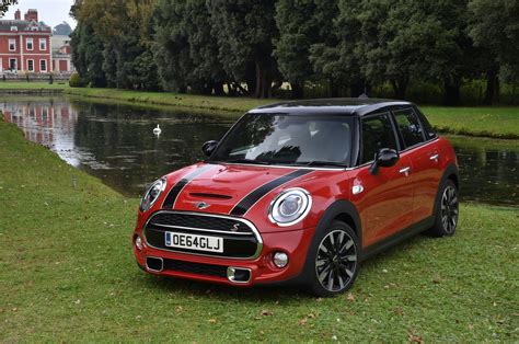 2015 Mini Hardtop 4-Door Cooper S Review