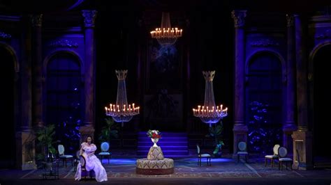 Verdi, La Traviata, aria di Violetta, E strano, soprano Anastassiya Kozhukharova - YouTube