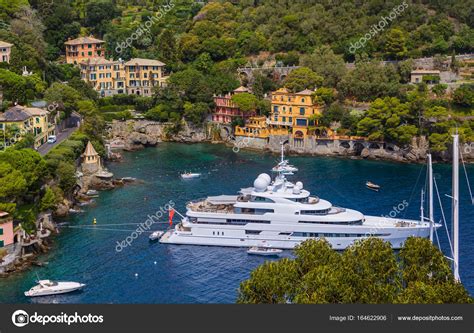 Portofino luxury resort - Italy — Stock Photo © Violin #164622906