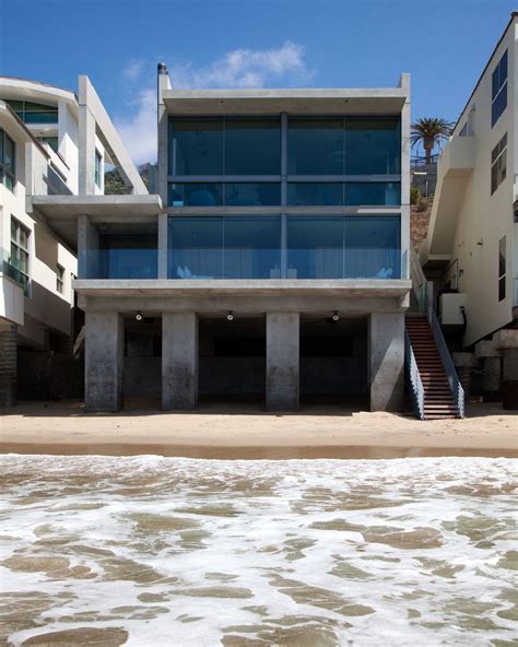 Kanye West Buys Tadao Ando-Designed Malibu House