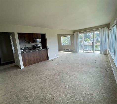 Skyview - 818 W Crockett St Seattle WA | Zillow